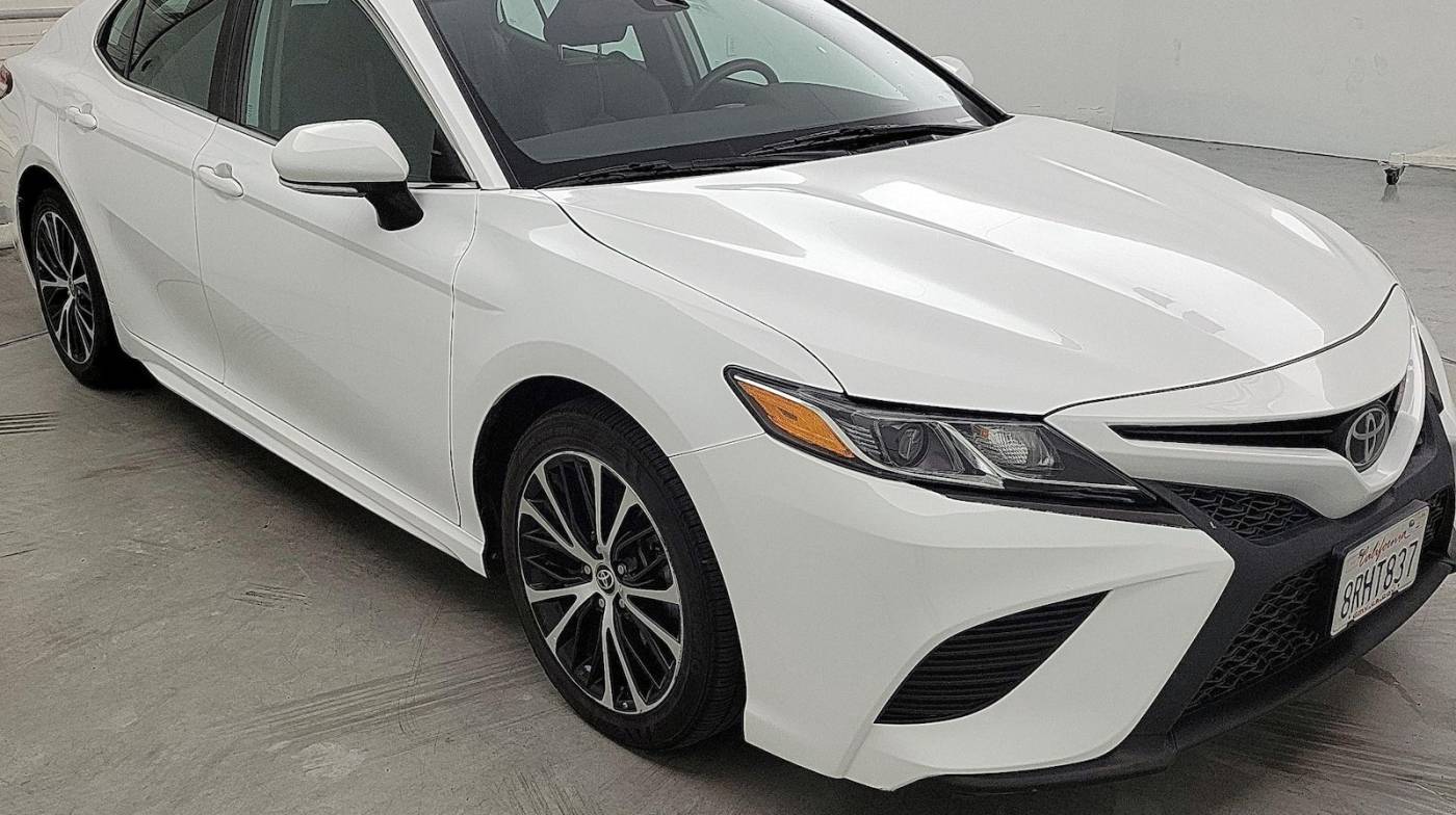 2020 Toyota Camry SE — Sedan — 39,794 mi — Palmdale, CA