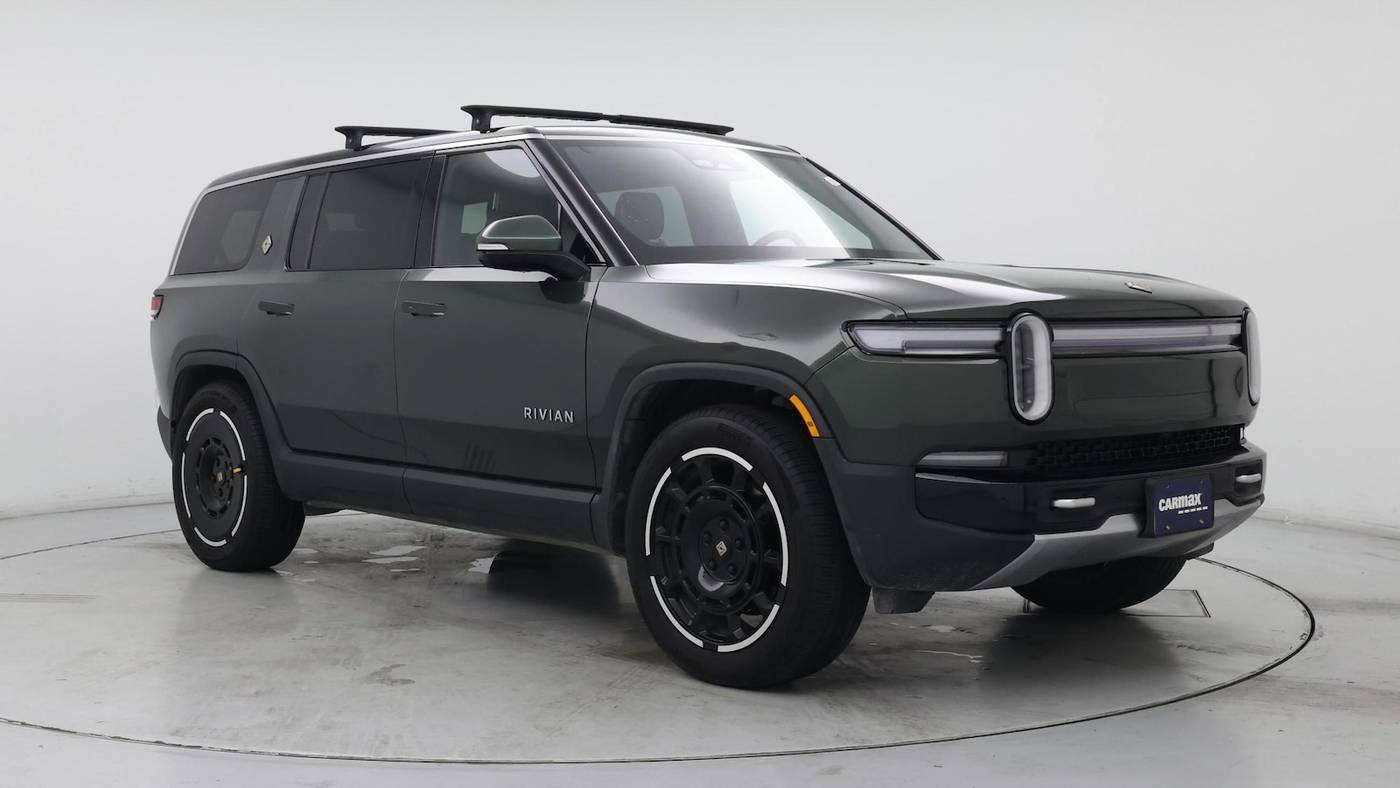 2025 Rivian R1S