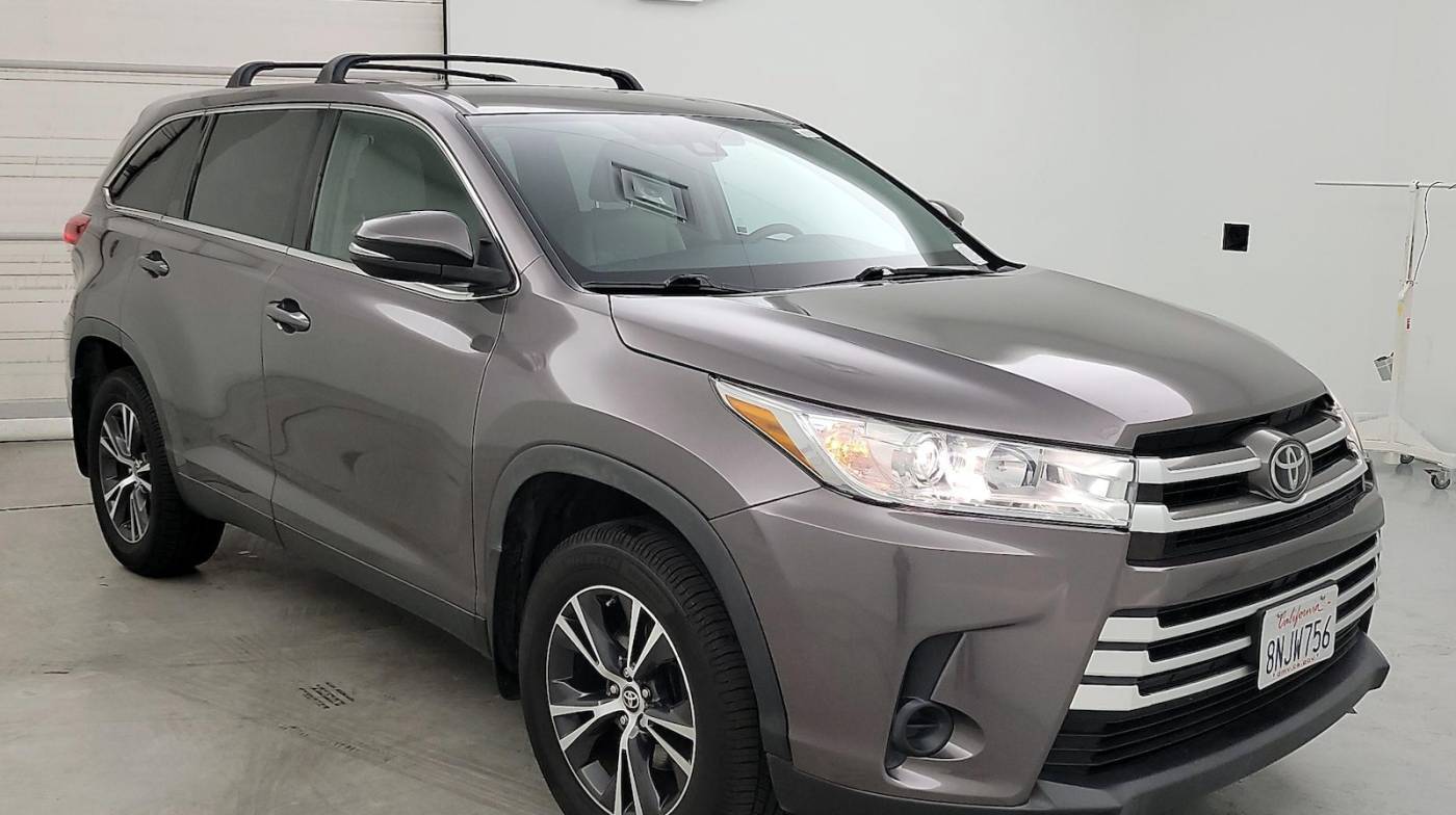 2019 Toyota Highlander LE V6 — SUV — 93,089 mi — Palmdale, CA