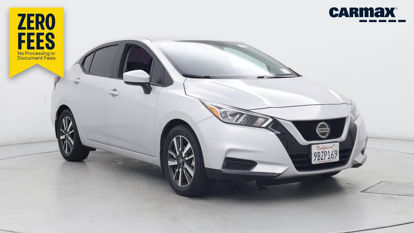 2022 Nissan Versa SV