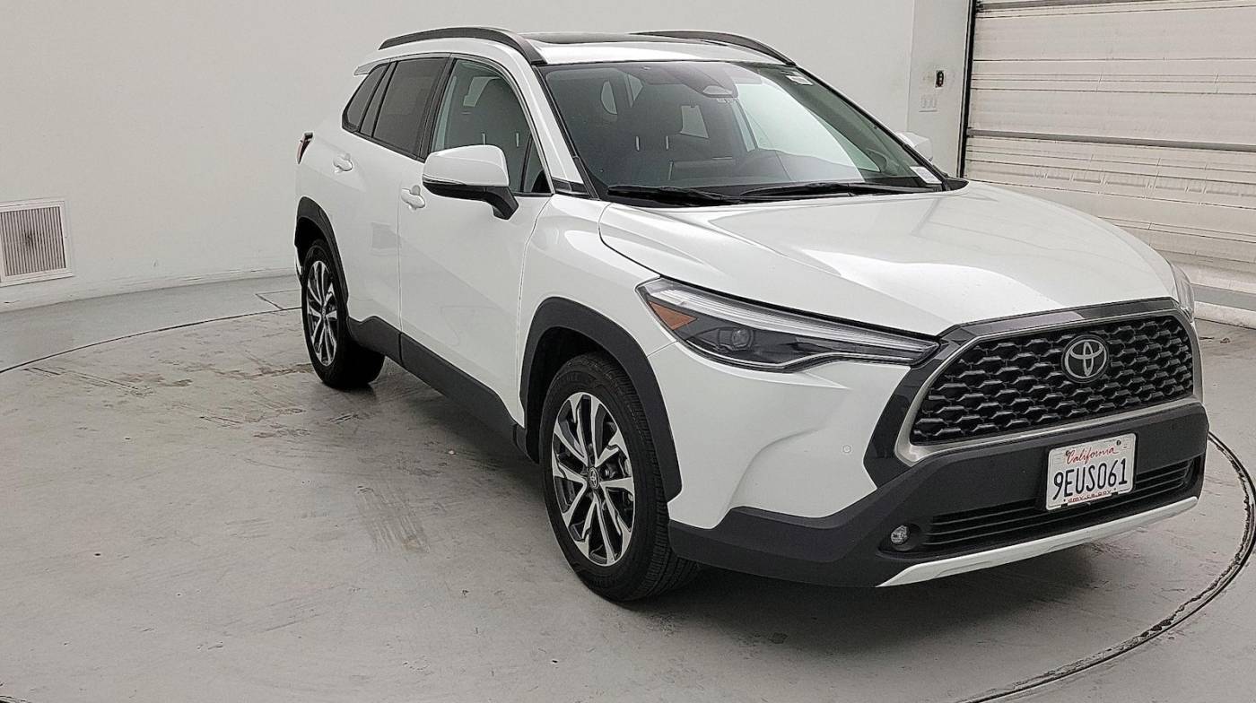2023 Toyota Corolla Cross XLE — SUV — 31,654 mi — Palmdale, CA