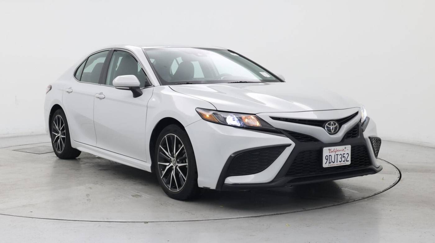 2023 Toyota Camry SE — Sedan — 18,235 mi — Palmdale, CA