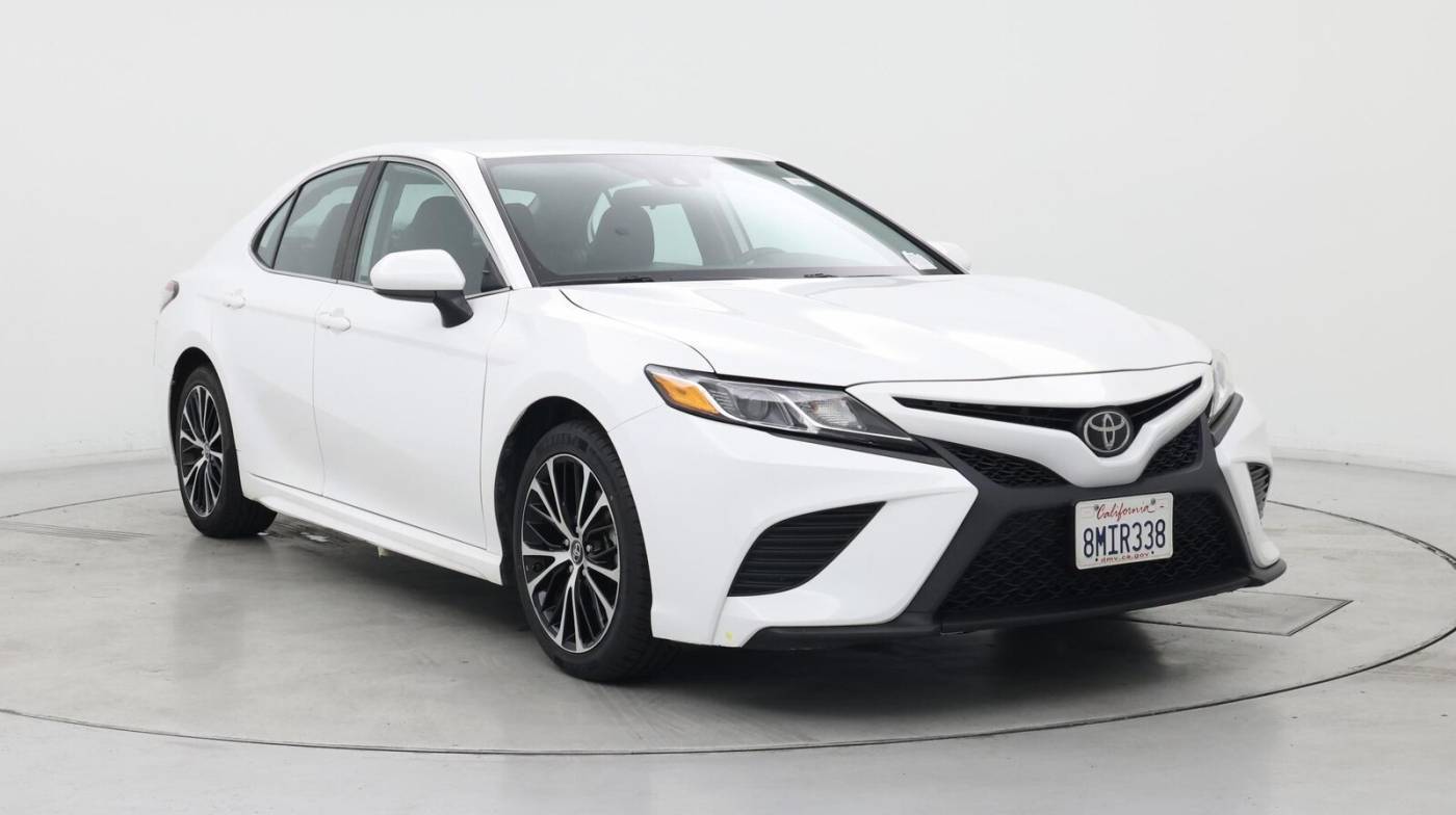 2019 Toyota Camry SE — Sedan — 57,142 mi — Palmdale, CA