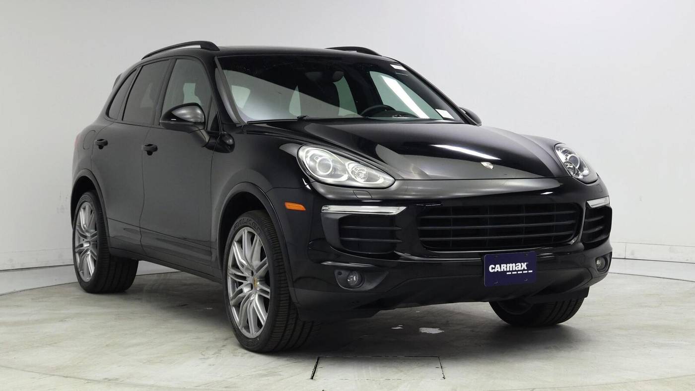2017 Porsche Cayenne Platinum Edition