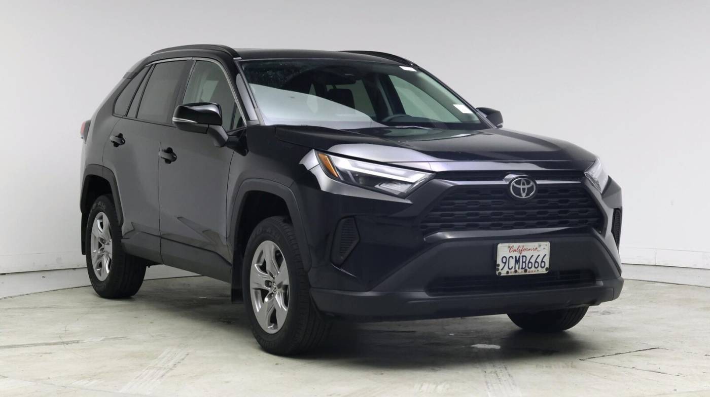 2022 Toyota RAV4 XLE — SUV — 32,758 mi — Murietta, CA