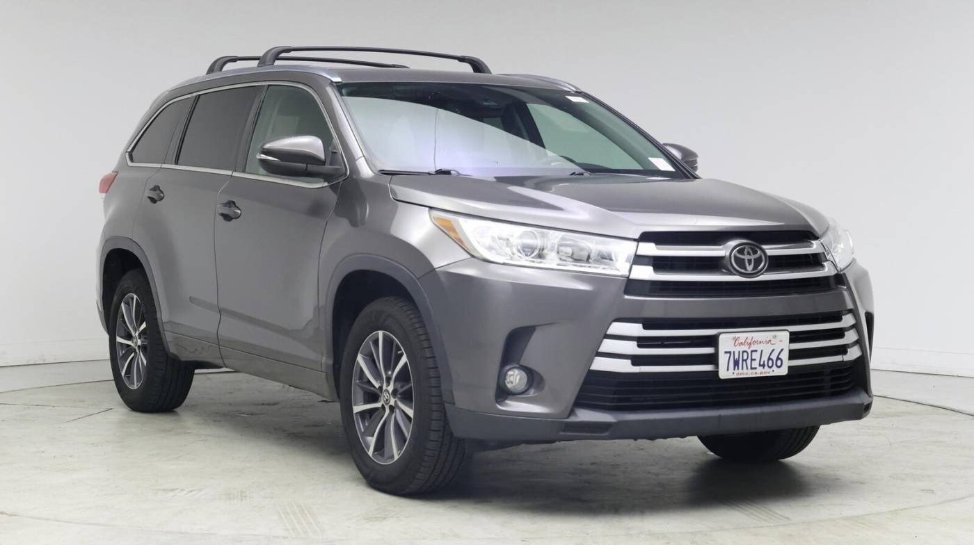 2017 Toyota Highlander XLE — SUV — 68,145 mi — Murietta, CA