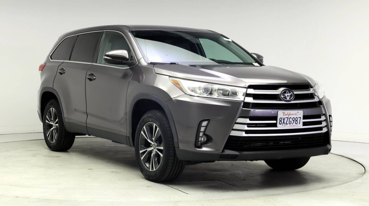 2019 Toyota Highlander LE V6 — SUV — 35,247 mi — Murietta, CA