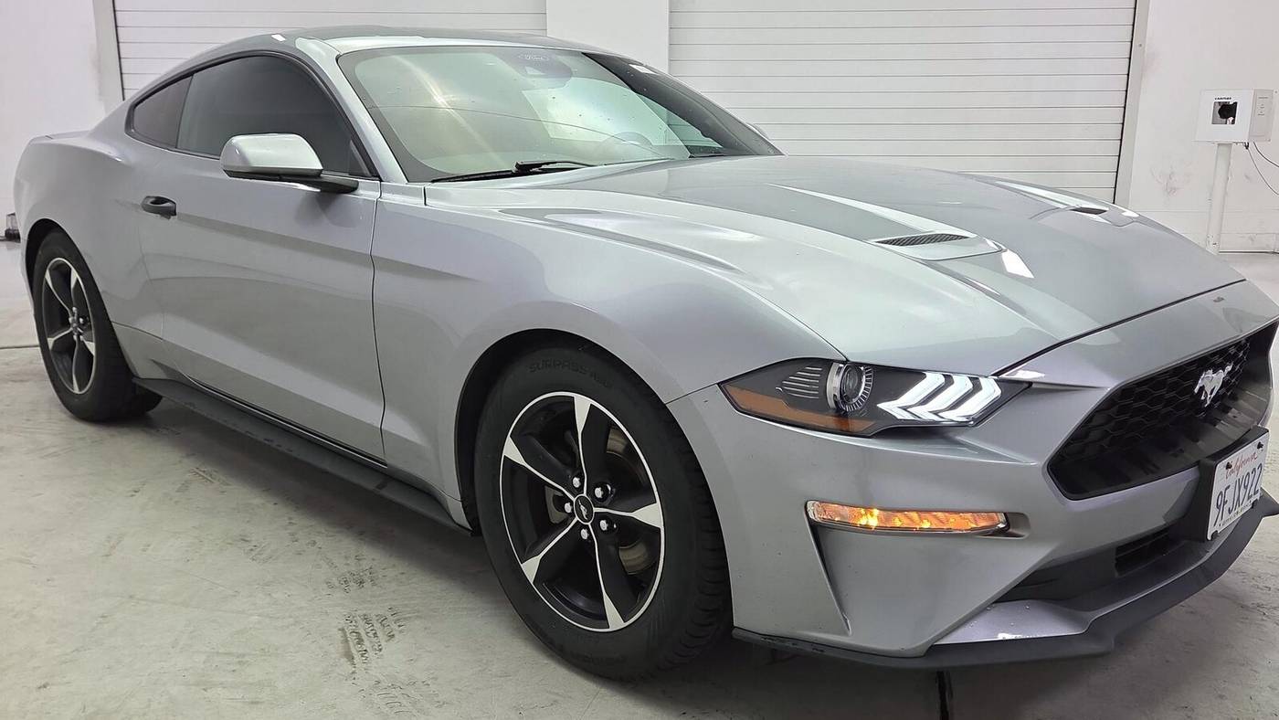 2022 Ford Mustang EcoBoost