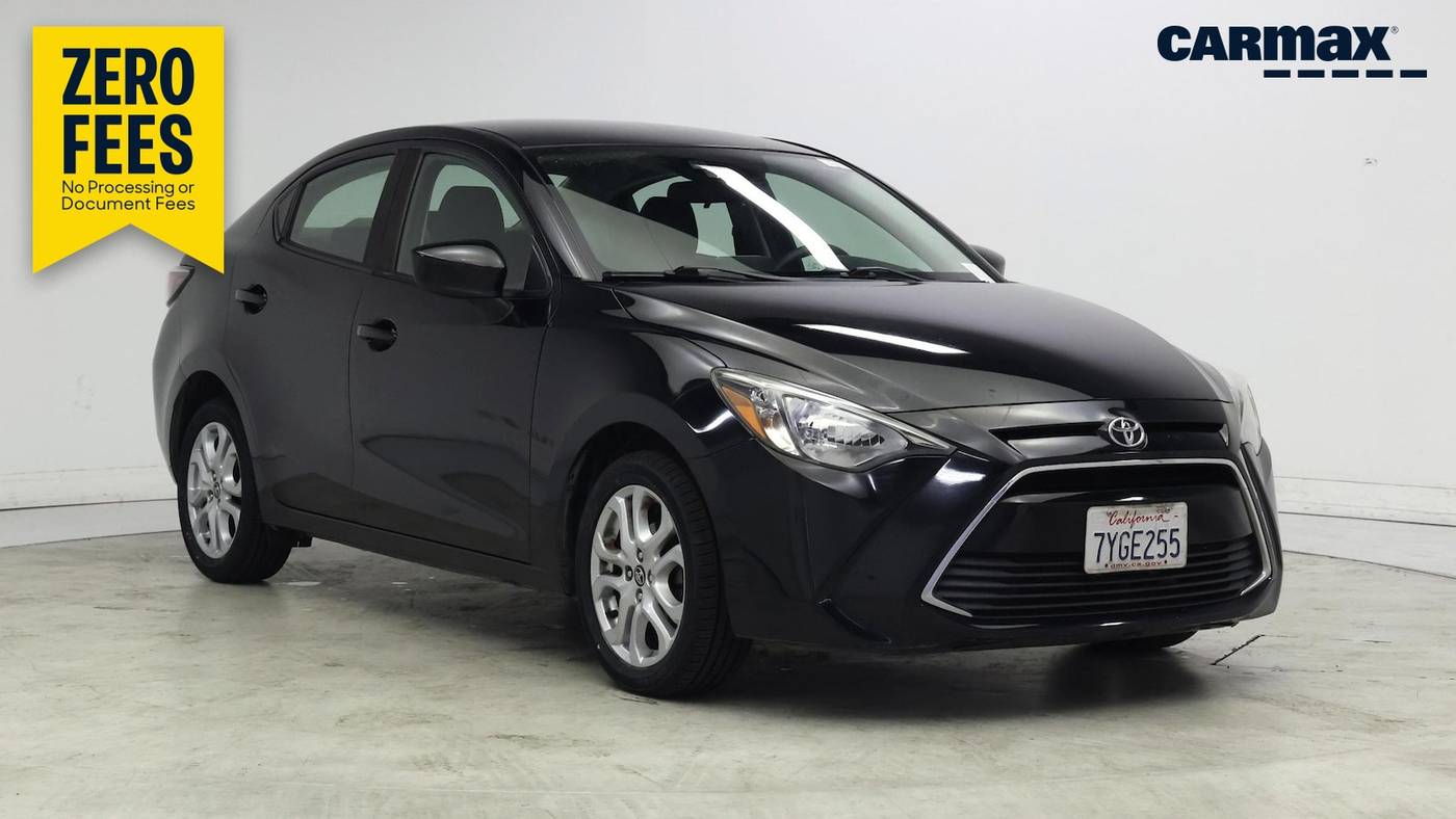 2017 Toyota Yaris iA Base