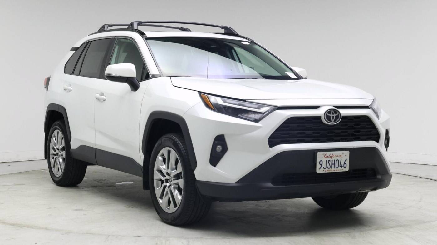 2023 Toyota RAV4 XLE Premium — SUV — 18,001 mi — Murietta, CA