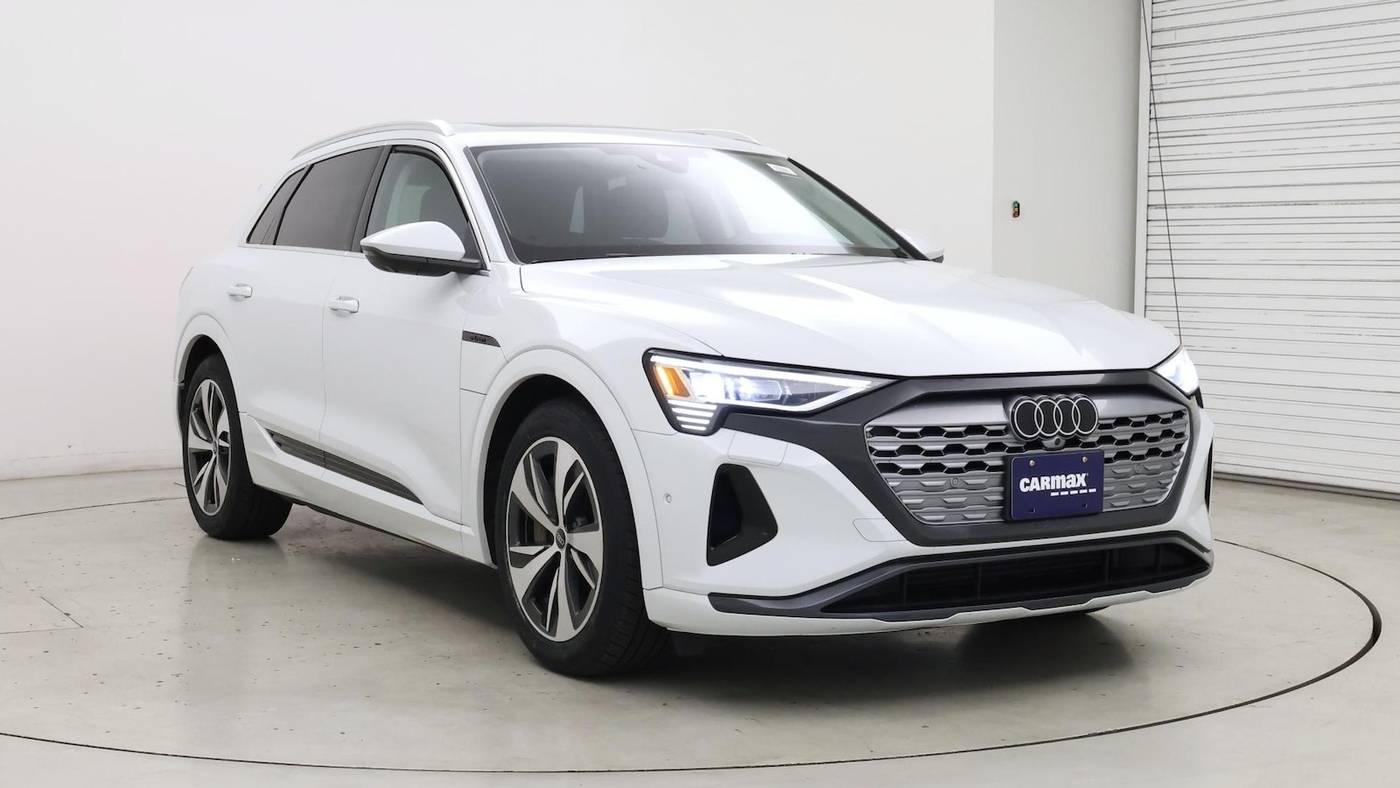 2024 Audi Q8 e-tron