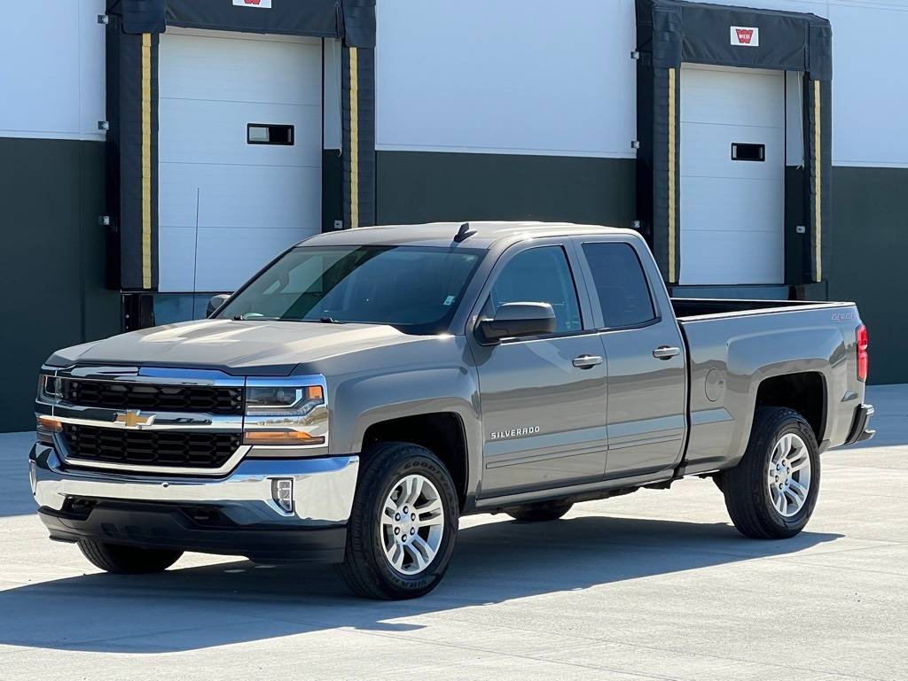 2017 Chevrolet Silverado 1500 LT — Pickup Truck — 80,572 mi — Noblesville, IN