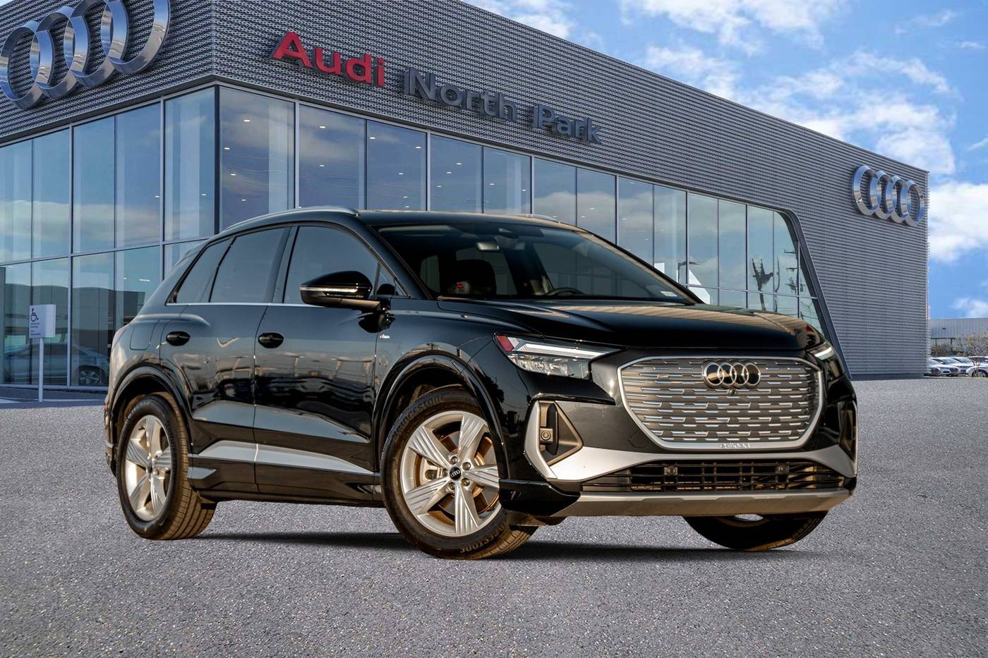 2024 Audi Q4 e-tron Premium — SUV — 4,734 mi — Selma, TX