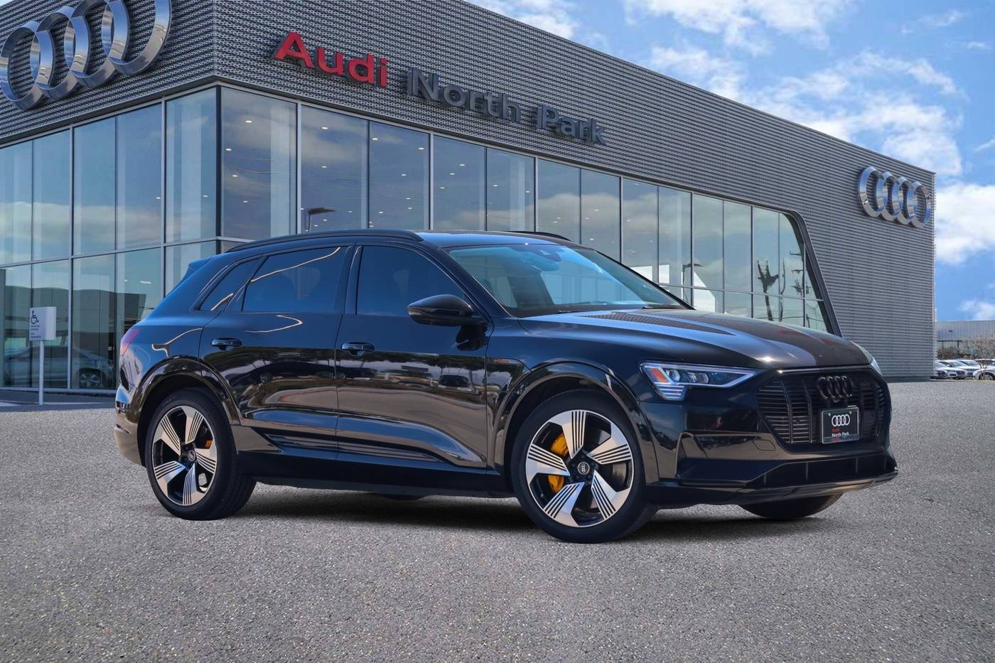 2023 Audi e-tron Premium Plus — SUV — 18,474 mi — Selma, TX
