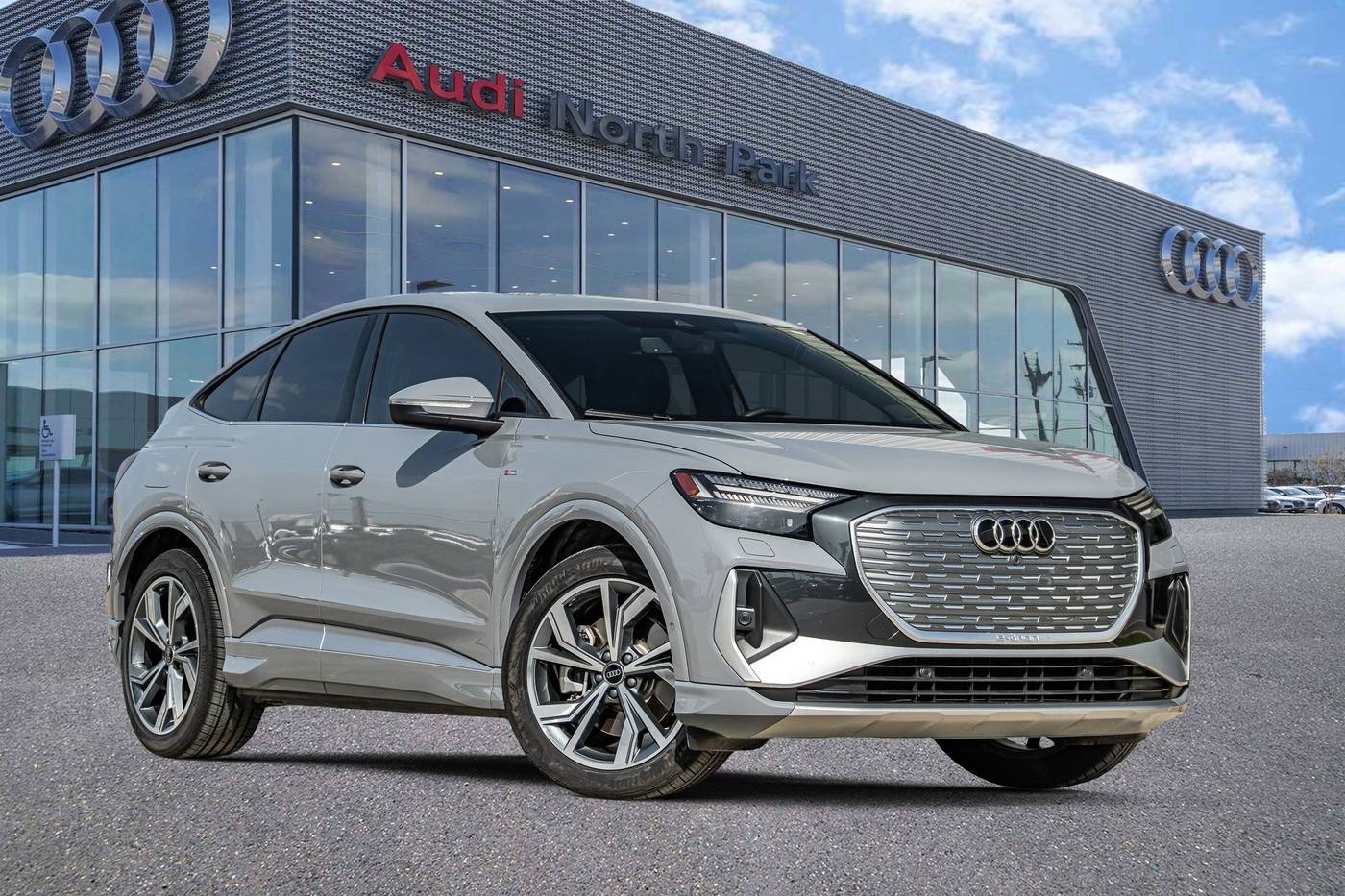 2024 Audi Q4 e-tron Prestige — SUV — 4,052 mi — Selma, TX