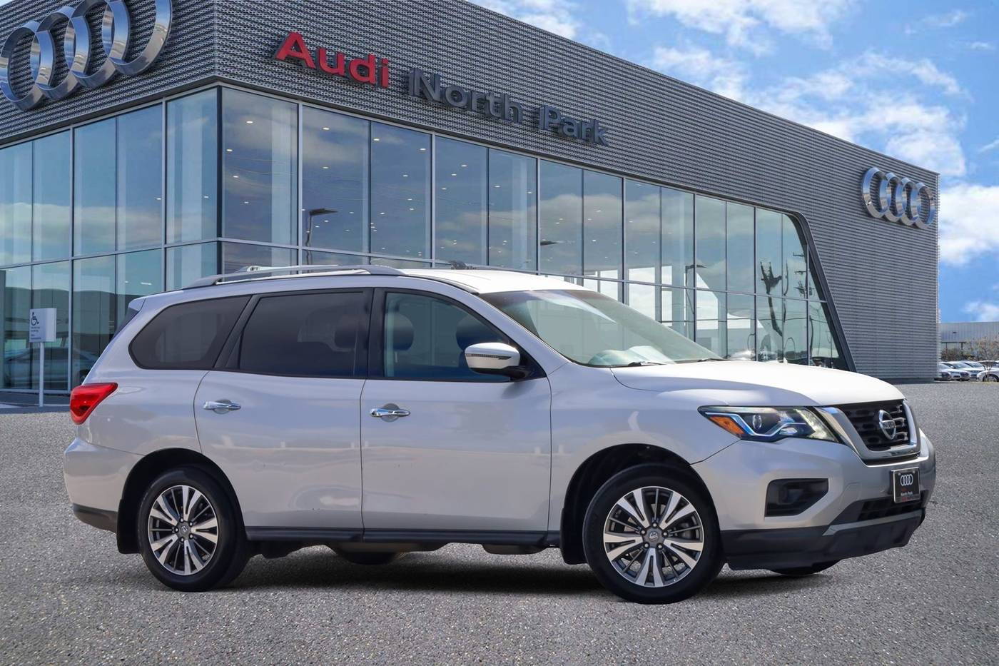 2018 Nissan Pathfinder S — SUV — 48,945 mi — Selma, TX