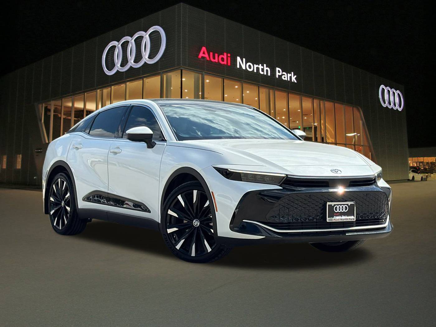 2025 Toyota Crown Platinum — Sedan — 6,897 mi — Selma, TX