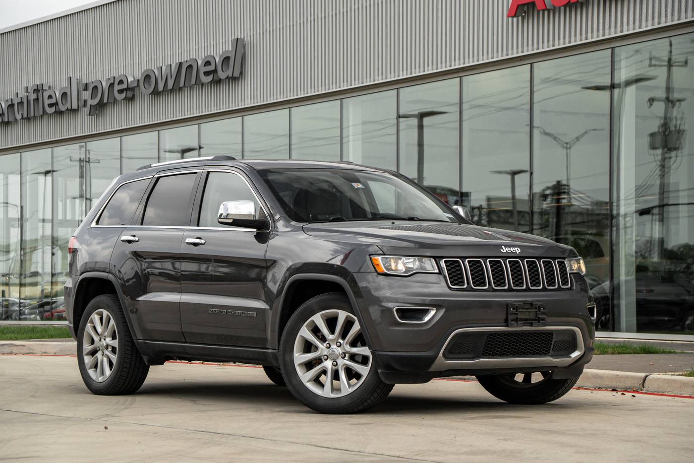 2017 Jeep Grand Cherokee Limited — SUV — 140,156 mi — Selma, TX
