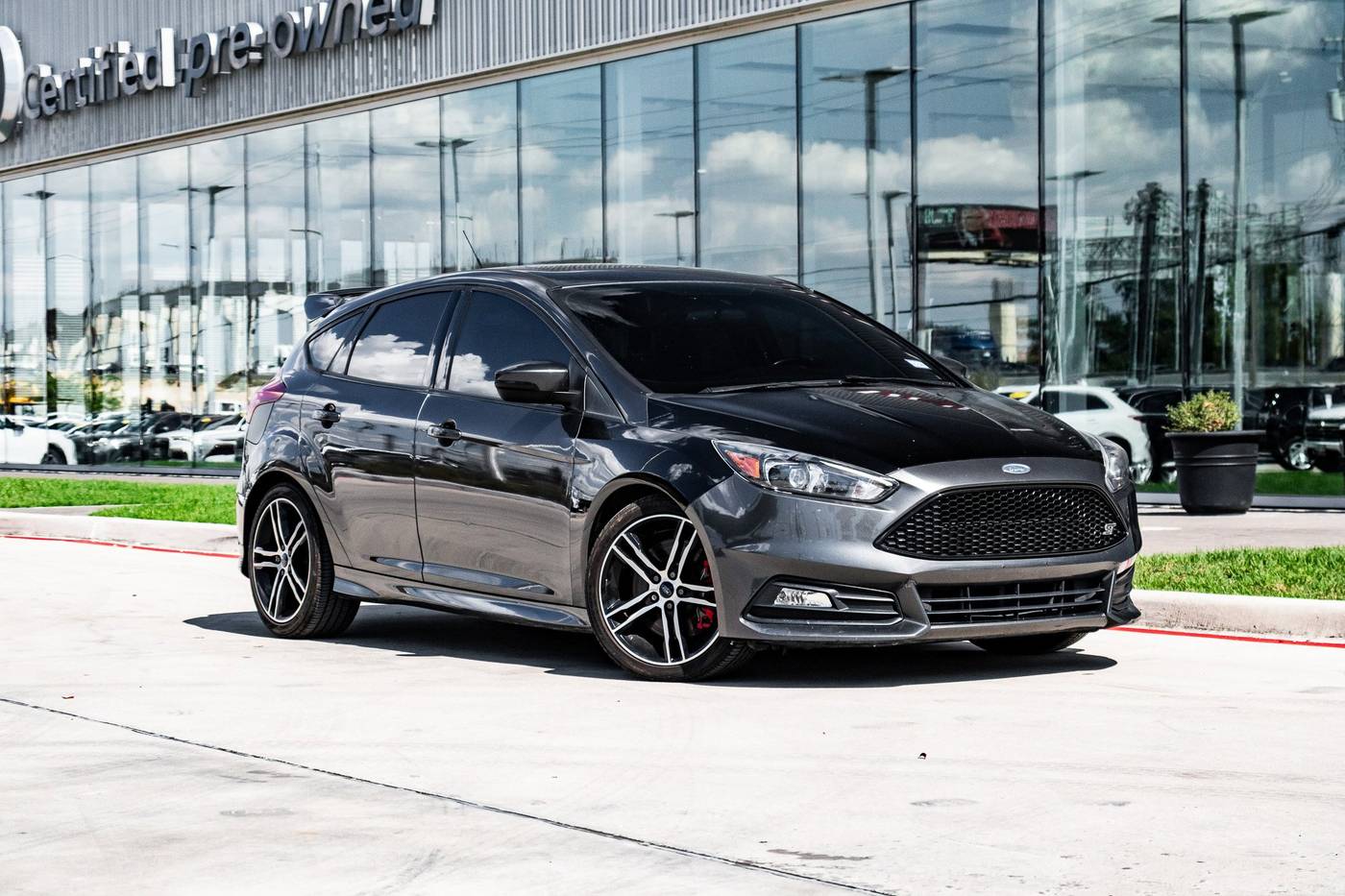 2017 Ford Focus ST — Hatchback — 118,931 mi — Selma, TX