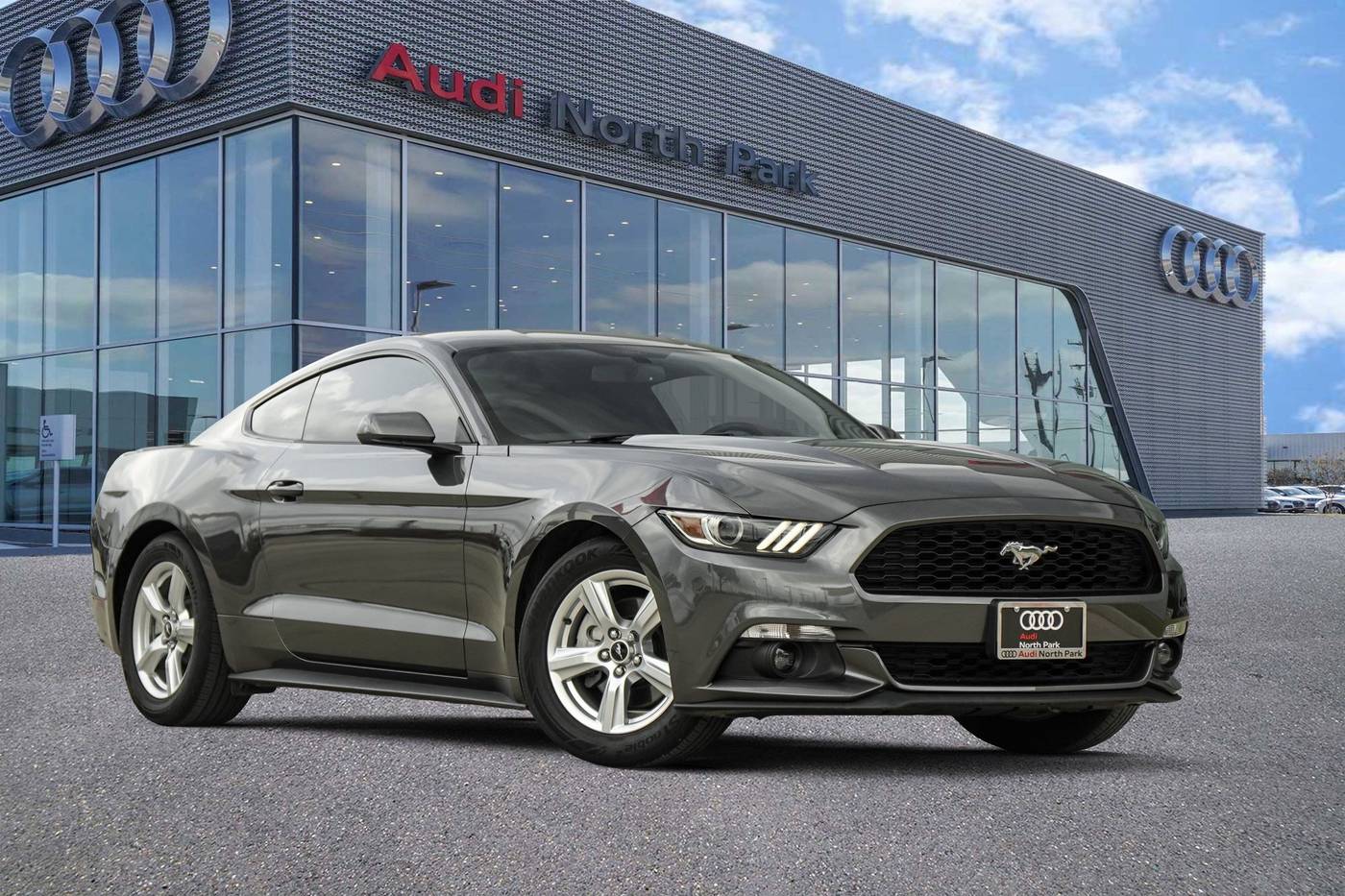 2015 Ford Mustang EcoBoost — Coupe — 28,192 mi — Selma, TX