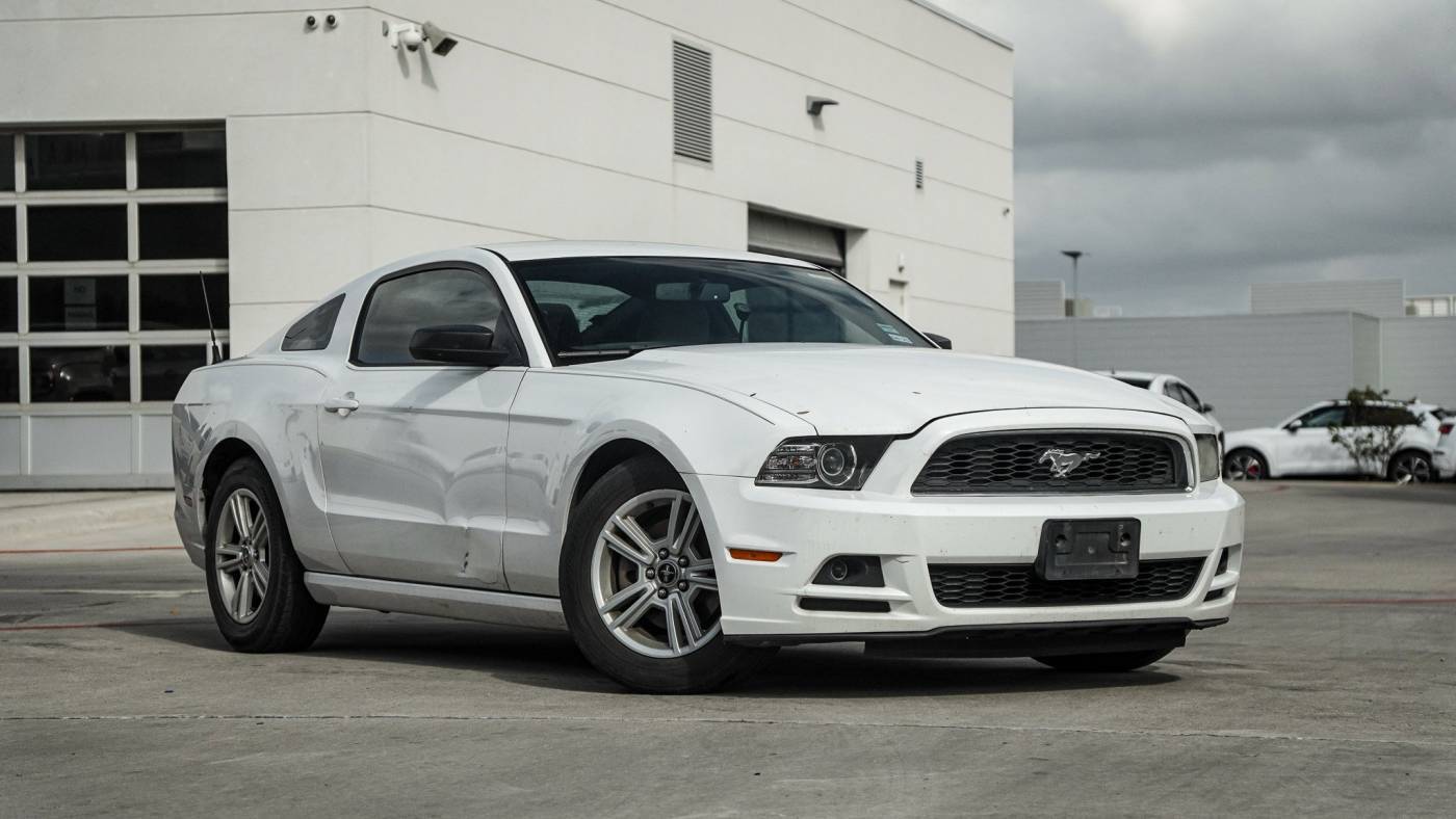 2014 Ford Mustang V6 — Coupe — 136,030 mi — Selma, TX