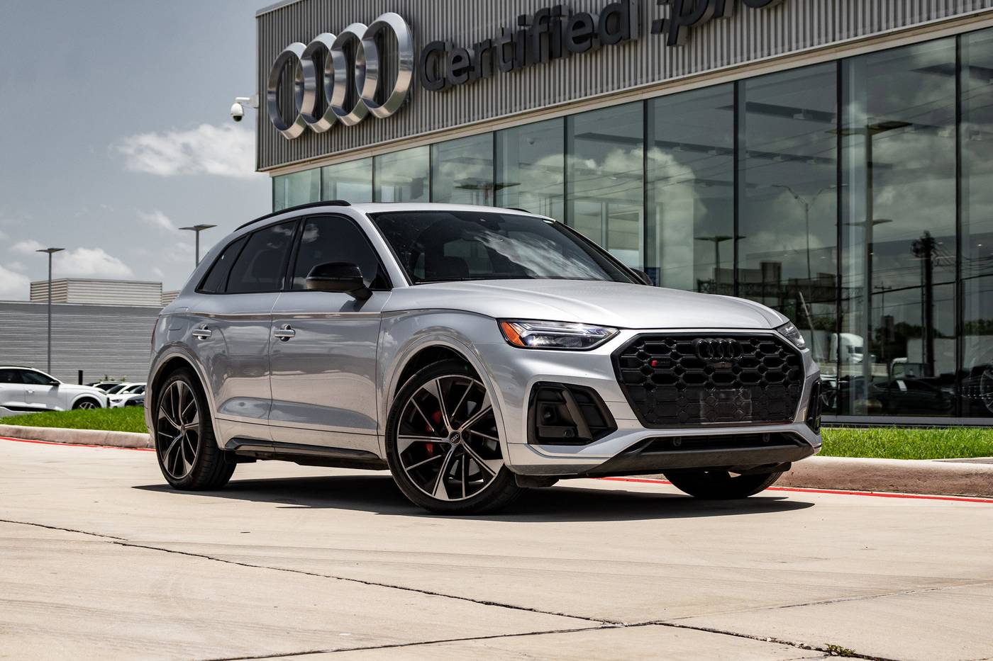 2024 Audi SQ5 Premium Plus — SUV — 17,630 mi — Selma, TX