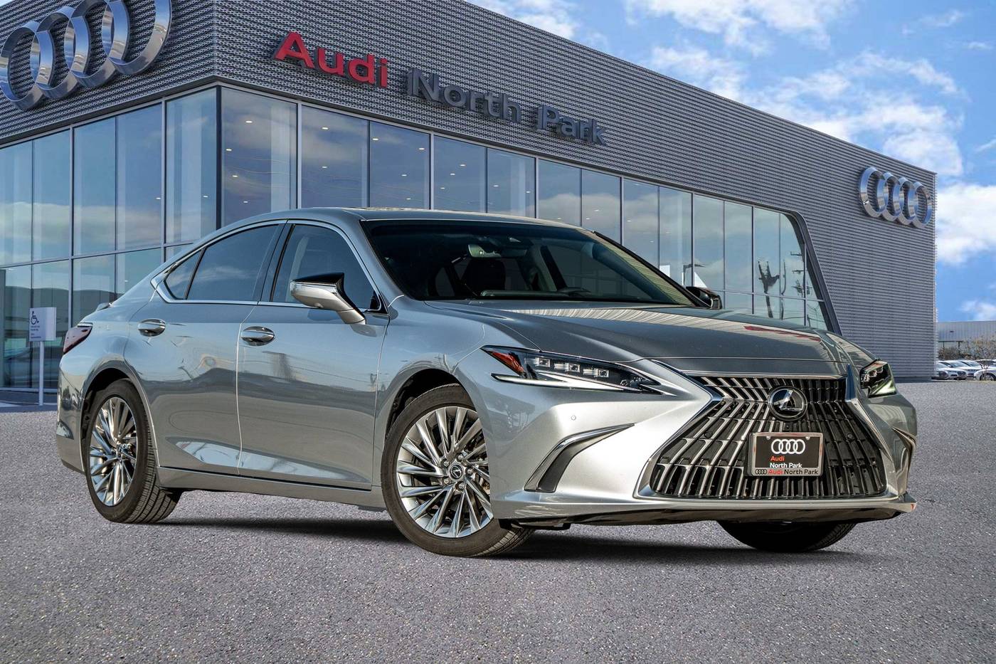 2023 Lexus ES ES 350 Ultra Luxury — Sedan — 16,646 mi — Selma, TX
