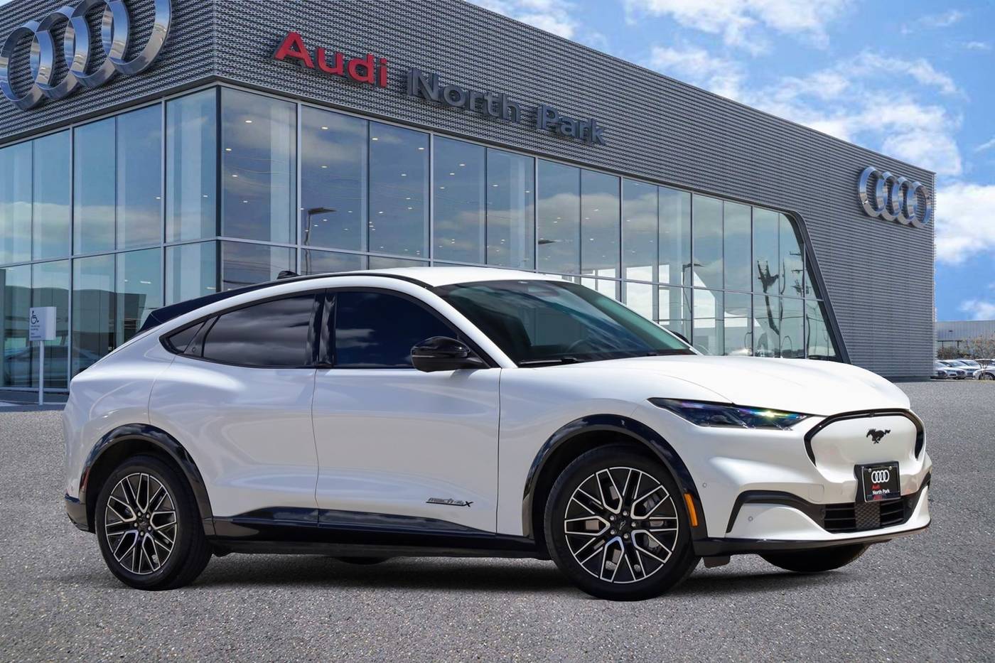 2024 Ford Mustang Mach-E Premium — SUV — 8,637 mi — Selma, TX