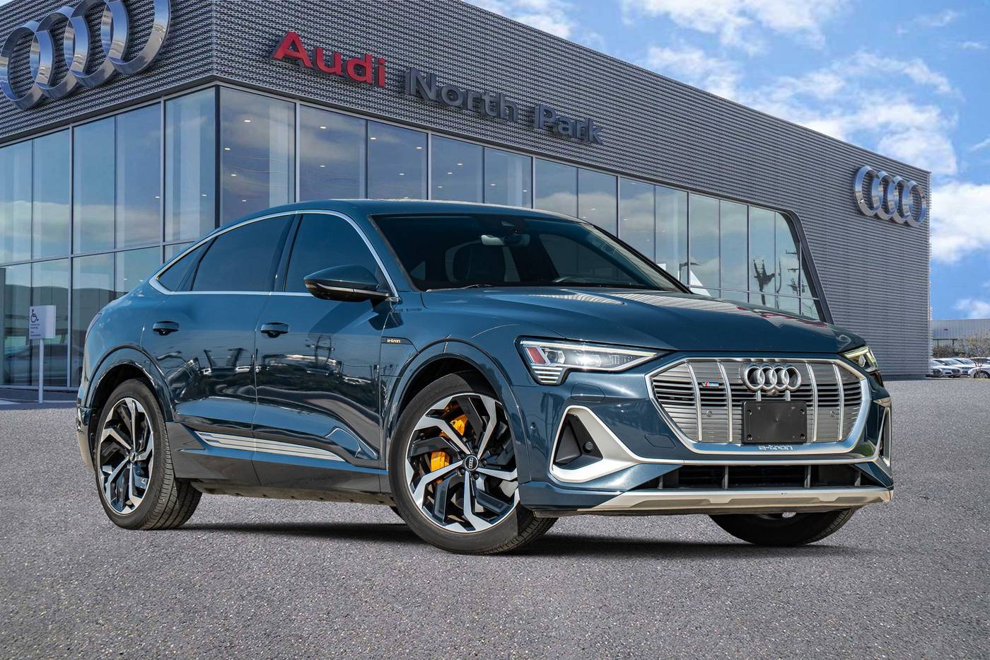 2020 Audi e-tron Prestige — SUV — 28,352 mi — Selma, TX