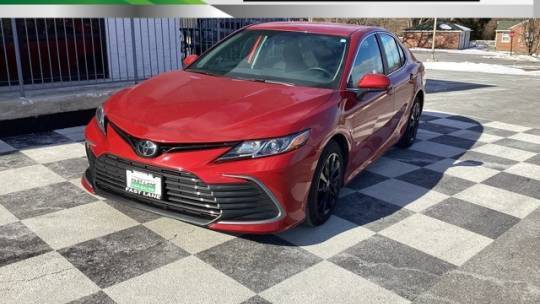 2024 Toyota Camry LE — Sedan — 27,587 mi — Hagerstown, MD