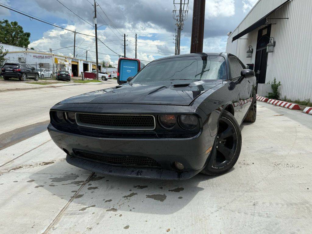 2014 Dodge Challenger SXT — Coupe — 141,903 mi — Houston, TX