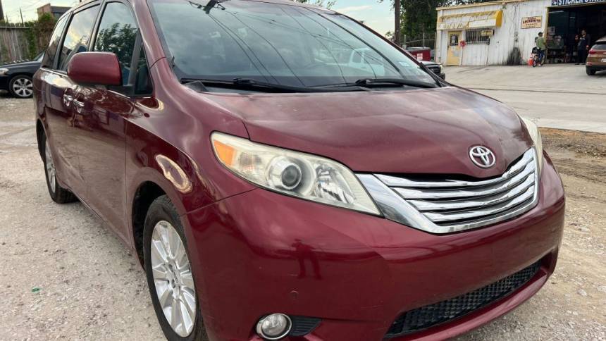 2011 Toyota Sienna XLE — Minivan — 196,248 mi — Houston, TX