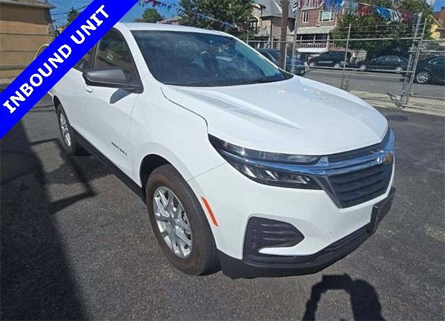2023 Chevrolet Equinox LS — SUV — 3,974 mi — Libertyville, IL