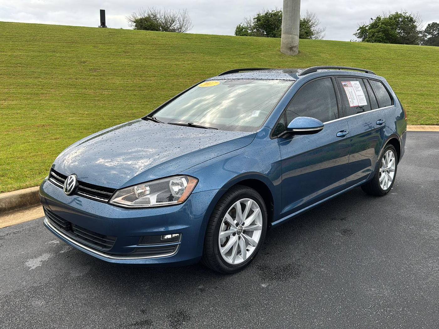 2017 Volkswagen Golf SE — Wagon — 82,158 mi — Macon, GA
