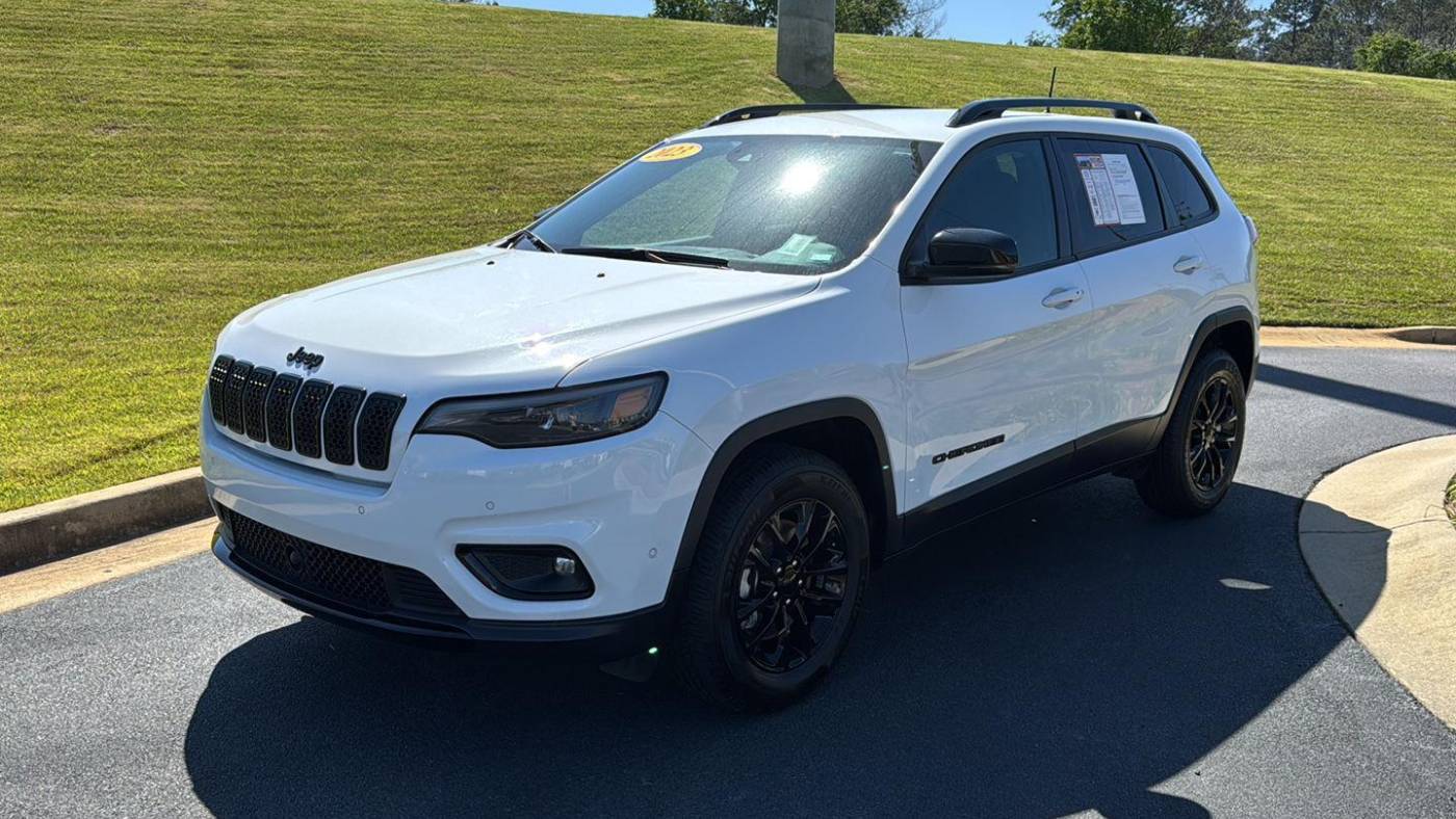 2023 Jeep Cherokee Altitude Lux