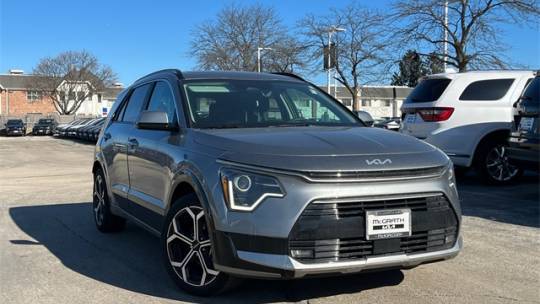 2024 Kia Niro Hybrid EX Touring — SUV — 13 mi — Palatine, IL