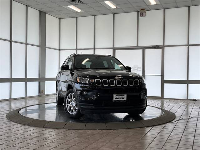 2022 Jeep Compass Latitude Lux — SUV — 31,448 mi — Palatine, IL