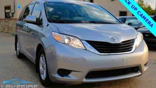 2013 Toyota Sienna LE — Minivan — 100,184 mi — Sachse, TX