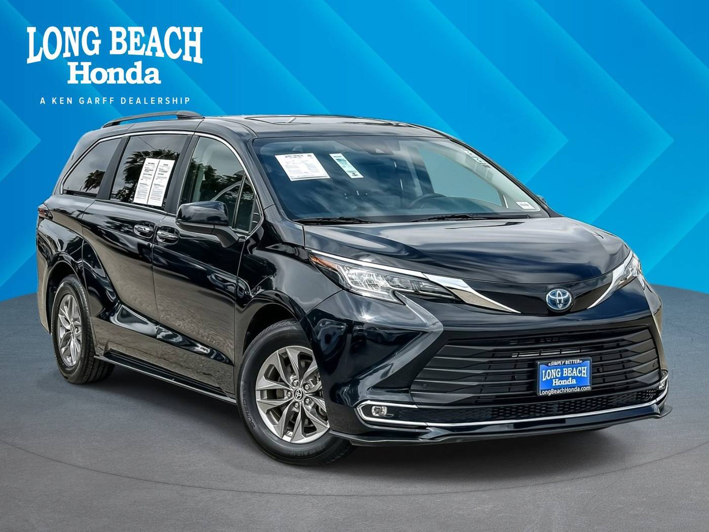 2023 Toyota Sienna XLE — Minivan — 56,375 mi — Signal Hill, CA
