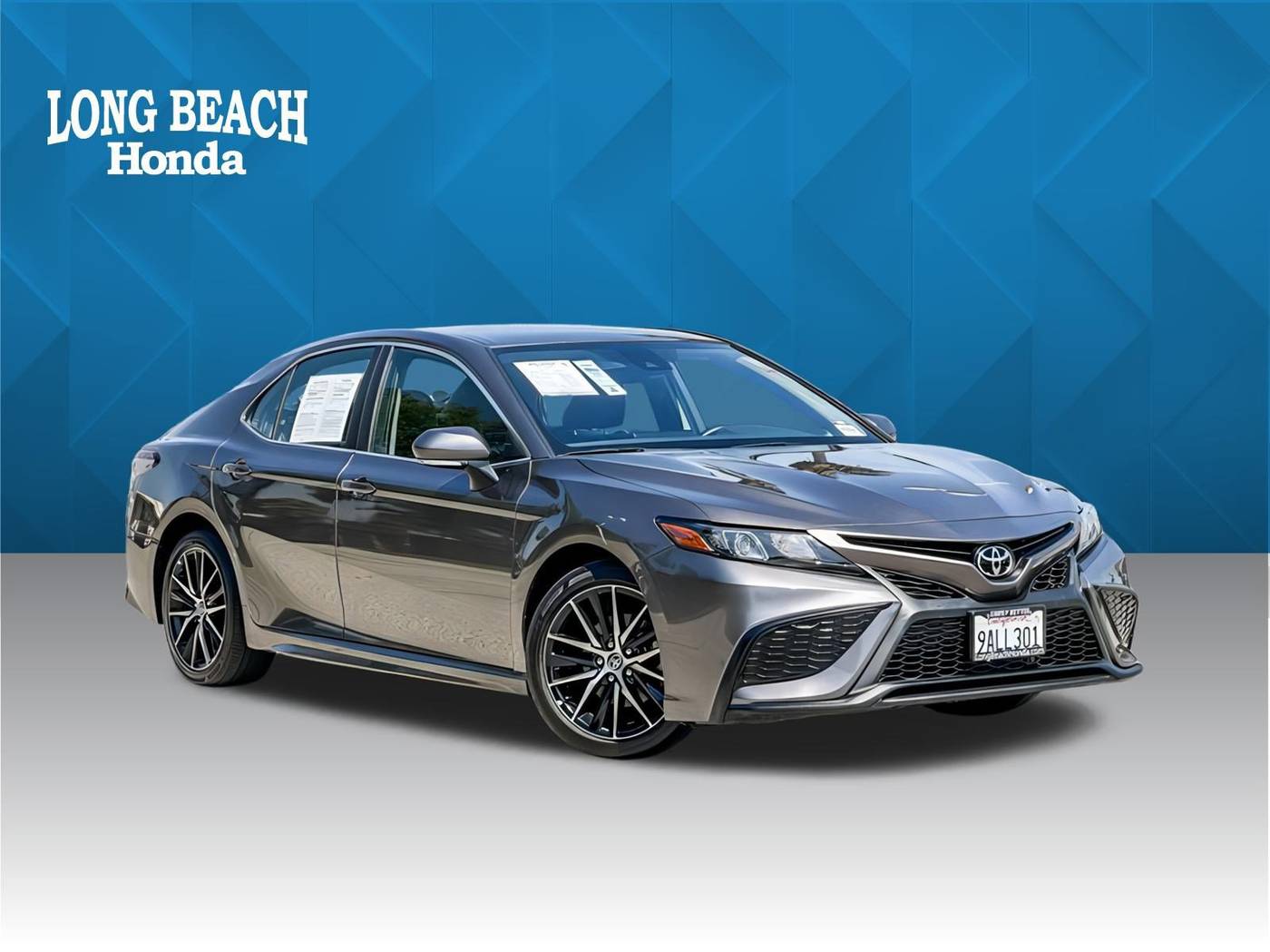 2022 Toyota Camry SE — Sedan — 65,589 mi — Signal Hill, CA