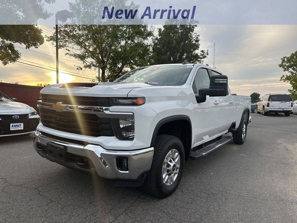 2025 Chevrolet Silverado 2500HD LT — Pickup Truck — 2,051 mi — Fredericksburg, VA