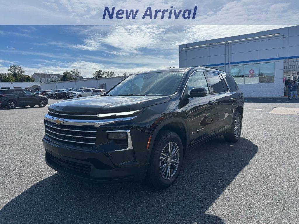 2025 Chevrolet Traverse LT — SUV — 17,292 mi — Fredericksburg, VA