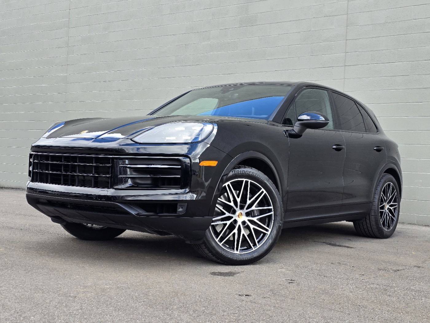 2024 Porsche Cayenne Standard — SUV — 5,897 mi — Columbus, OH