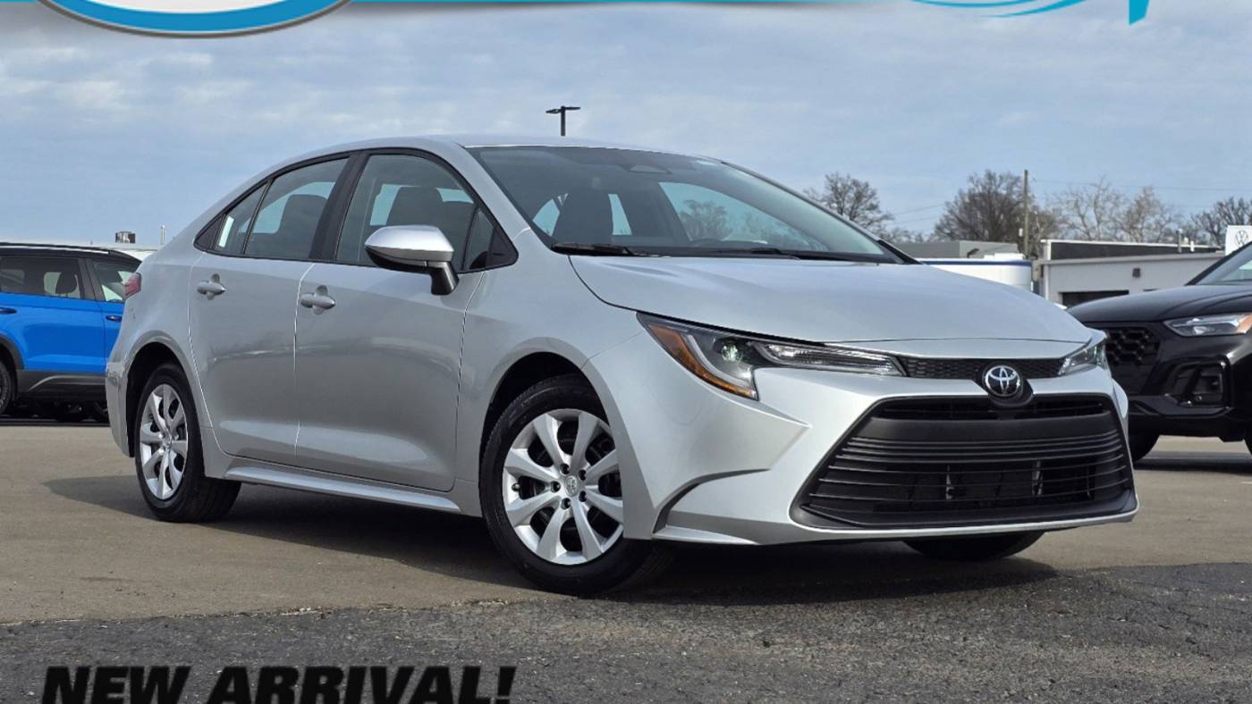 2023 Toyota Corolla LE — Sedan — 27,761 mi — Columbus, OH