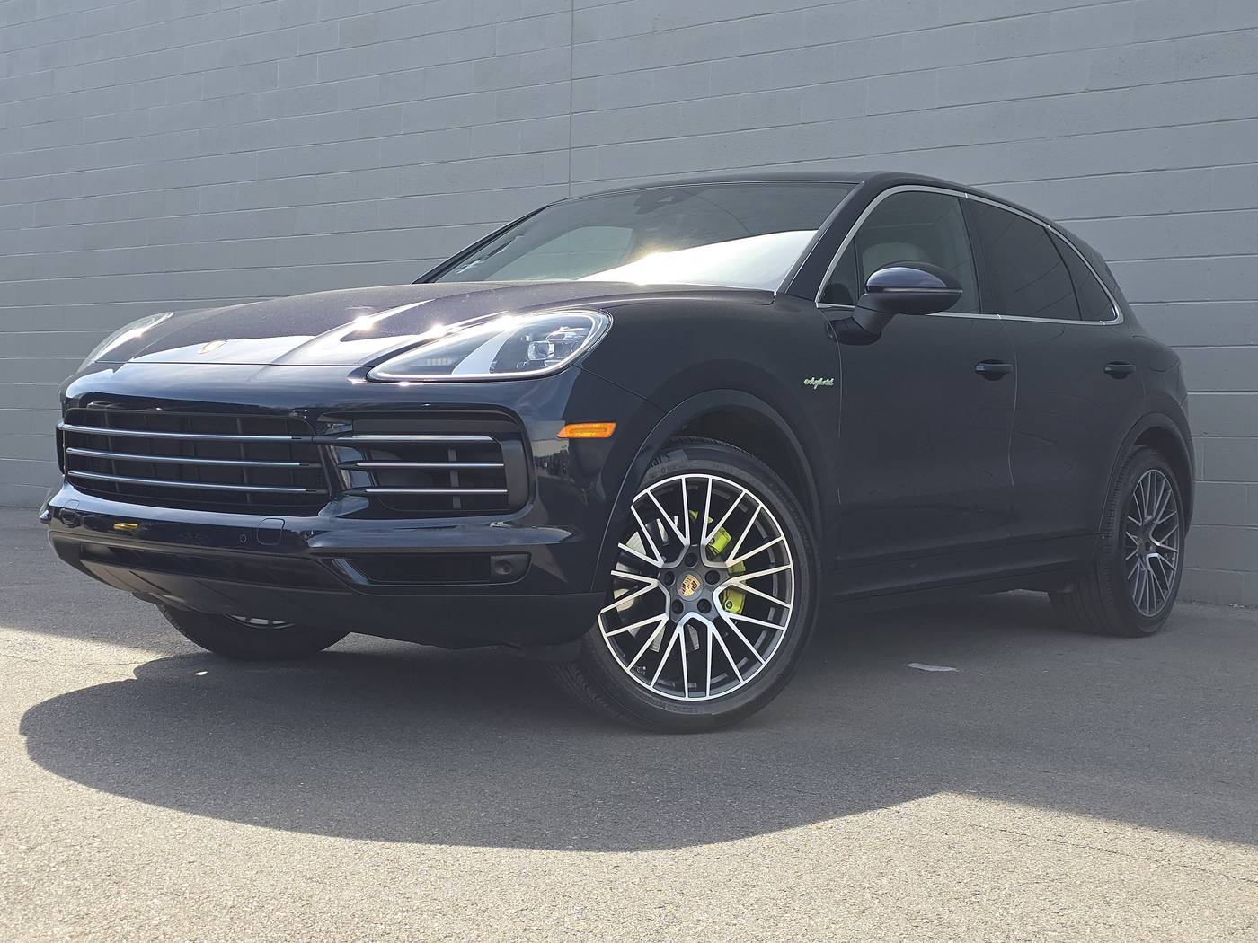 2022 Porsche Cayenne E-Hybrid Platinum Edition — SUV — 17,450 mi — Columbus, OH