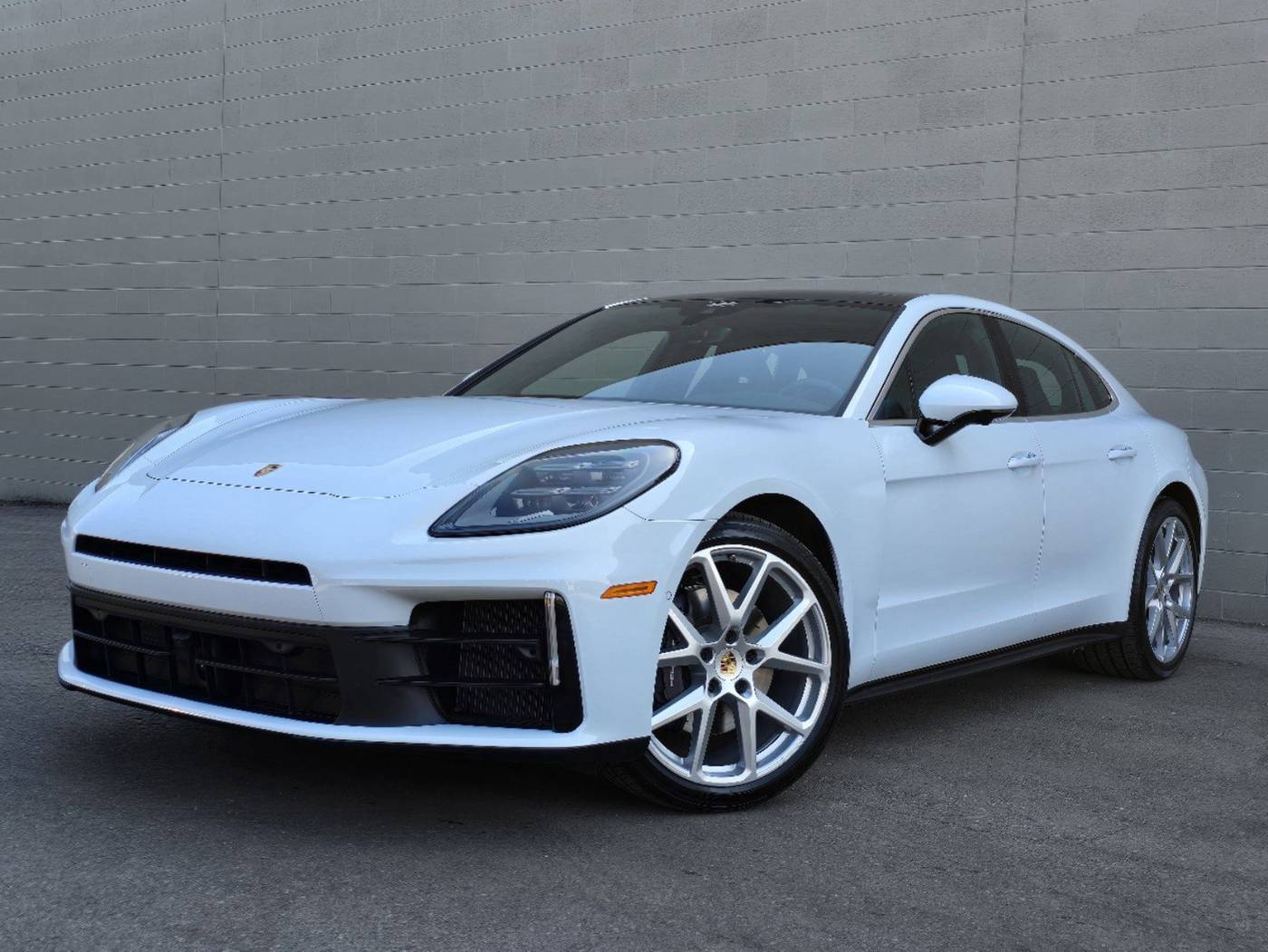 2024 Porsche Panamera 4 — Hatchback — 6,563 mi — Columbus, OH