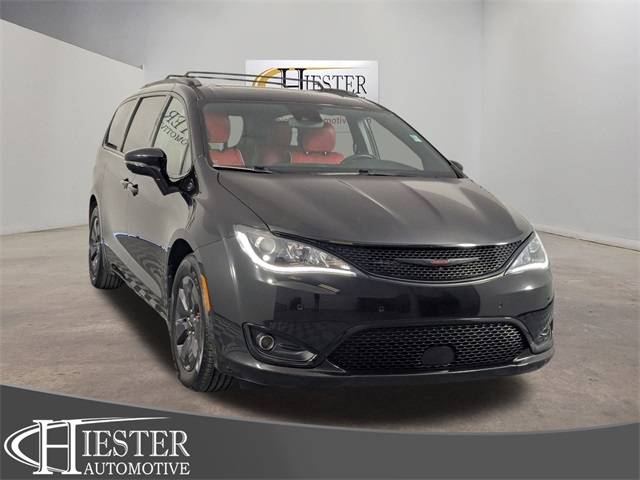 2020 Chrysler Pacifica Hybrid Red S — Minivan — 75,085 mi — Lillington, NC
