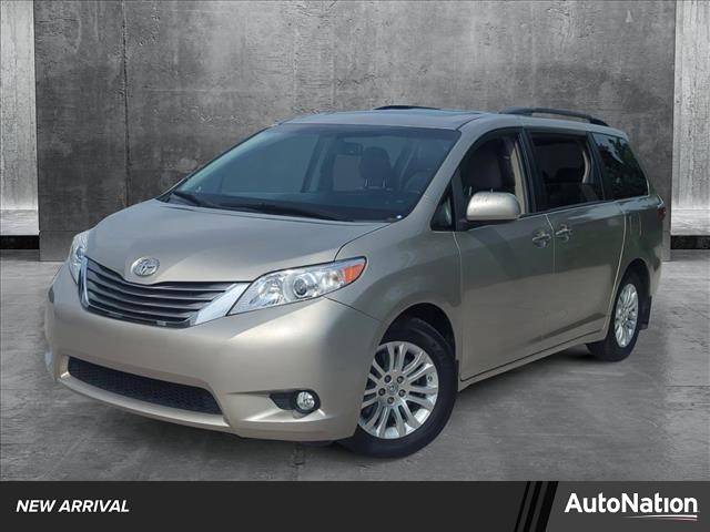 2017 Toyota Sienna XLE — Minivan — 46,298 mi — Fort Myers, FL
