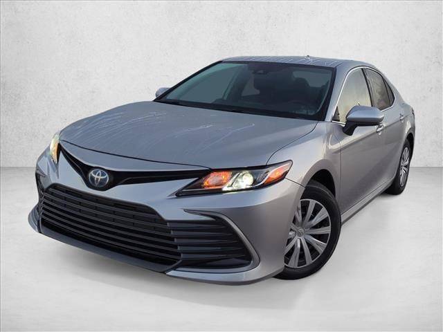 2022 Toyota Camry Hybrid LE — Sedan — 30,323 mi — Fort Myers, FL