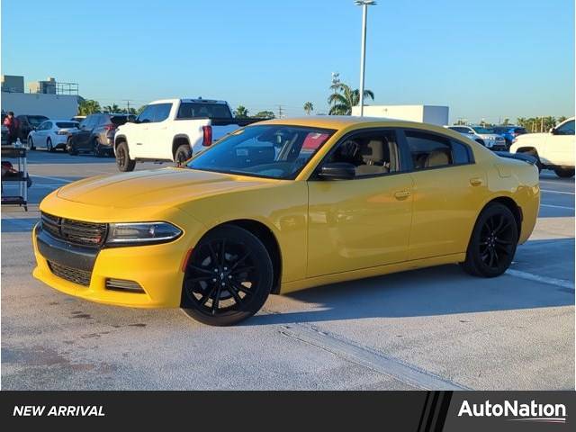 2017 Dodge Charger SE — Sedan — 105,857 mi — Fort Myers, FL